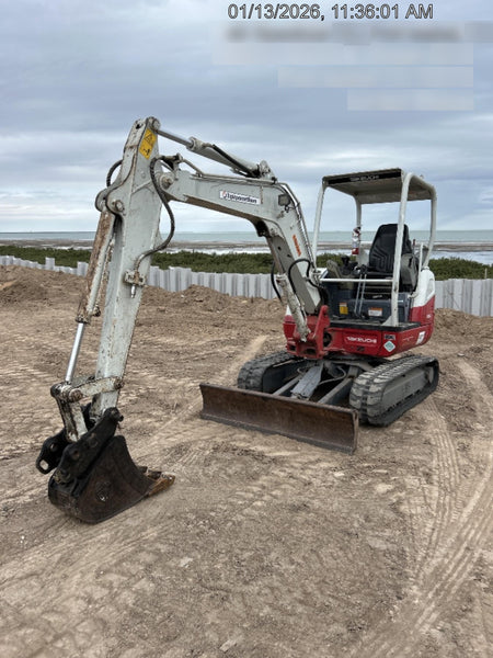 2021 TAKEUCHI TB235-2R
