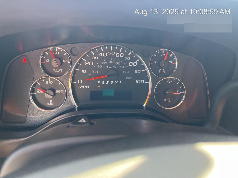 2025 CHEVROLET Express Van - Rental