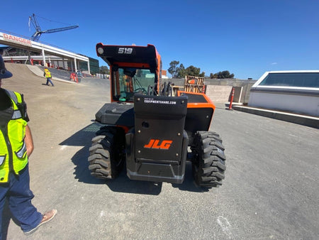 2025 JLG 519