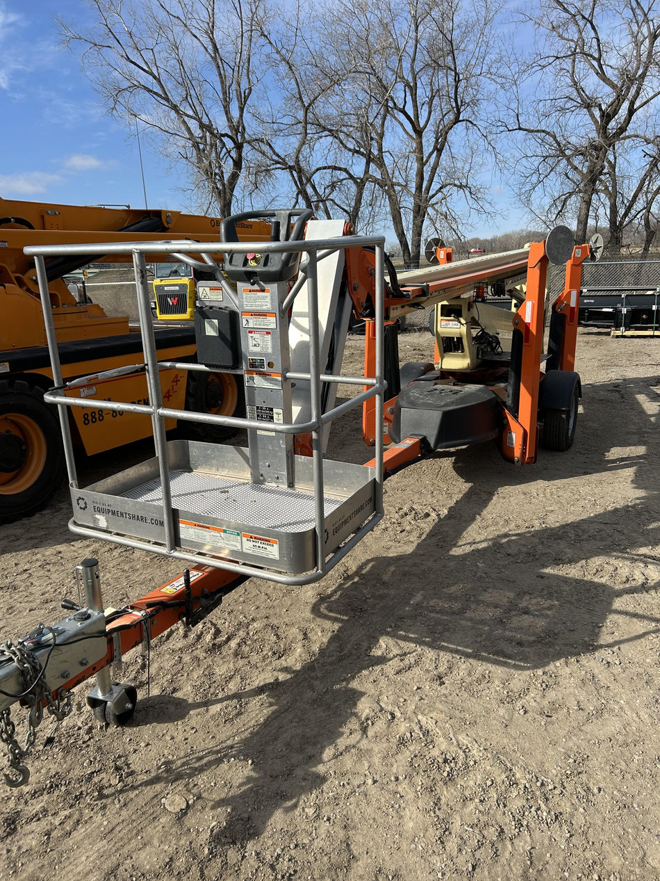2023 JLG T500J