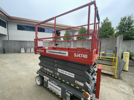 2021 Skyjack SJ4740 Hyd Drive, Sld NM Tires, DBcns, EST