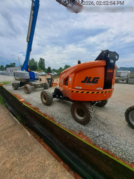 2023 JLG 460SJ