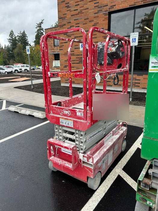 2020 MEC 1330SE Solid NM Tires, Steel Swing out Doors, LCS, Beacon, 900W Inverter