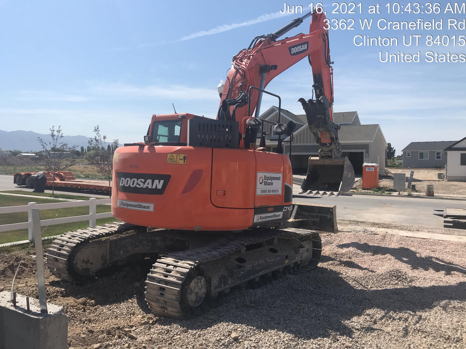 2020 DOOSAN DX235LCR-5