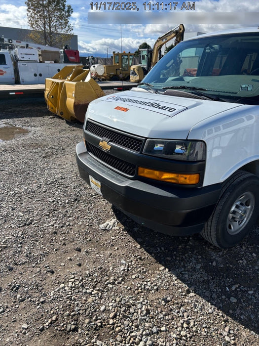 2025 CHEVROLET Express Van - Rental