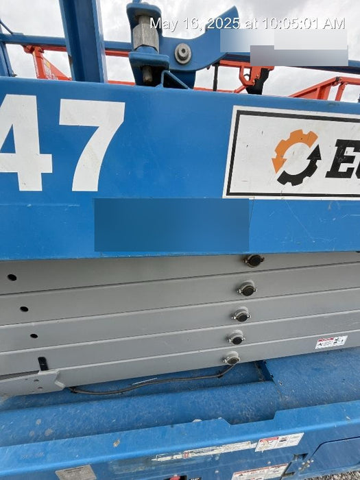 2019 Genie GS-4047 Folding rails with half height swing gate