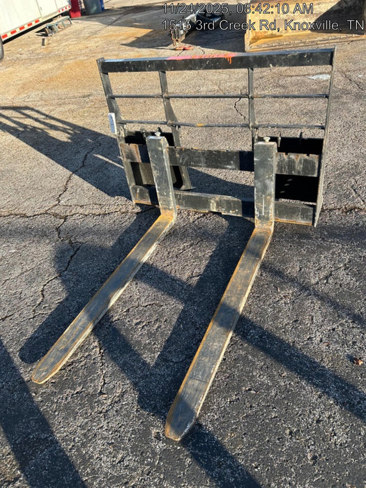 2025 ARROW MATERIAL HANDLING 48" Pallet Forks - Arrow