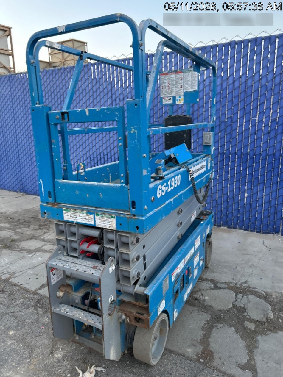 2019 Genie GS-1930 Half Height Swing Gate, 800W Inverter