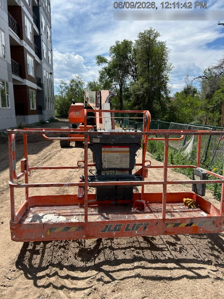 2022 JLG 860SJ