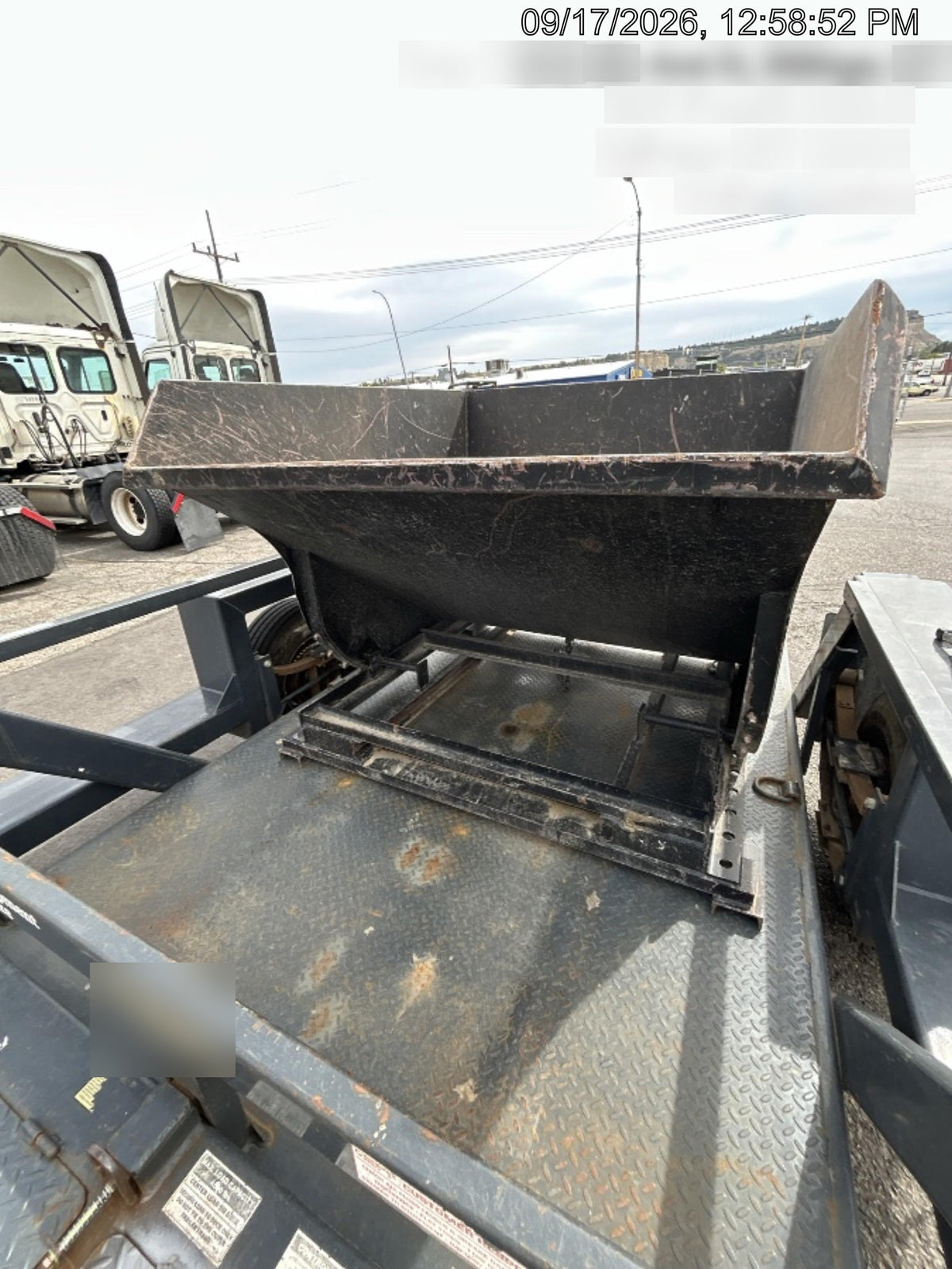 2022 STAR INDUSTRIES M-1820 - Self-Dump Hopper