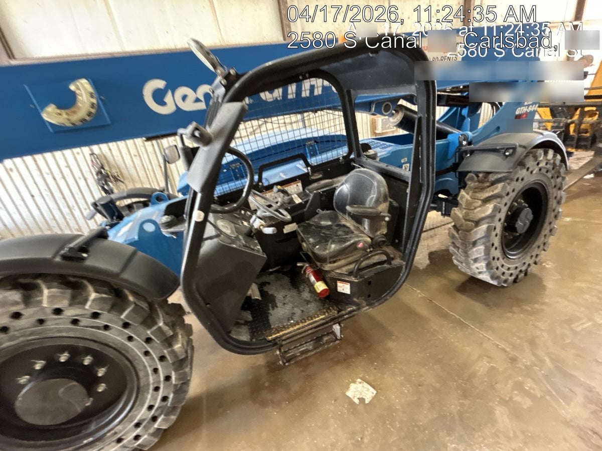 2018 Genie GTH-844 GTH-844 w/Open ROPS, Solid Tires, beacon/work lights, 60" carriage/forks