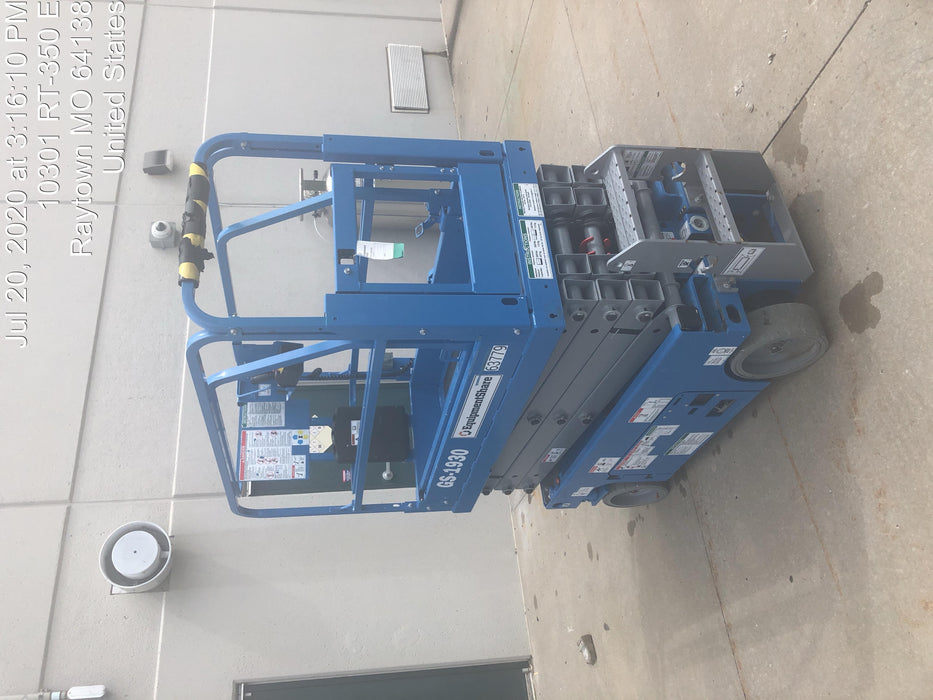 2020 Genie GS-1930 Solid Non Marking Tires, Beacon, Folding rails with half height swing gate