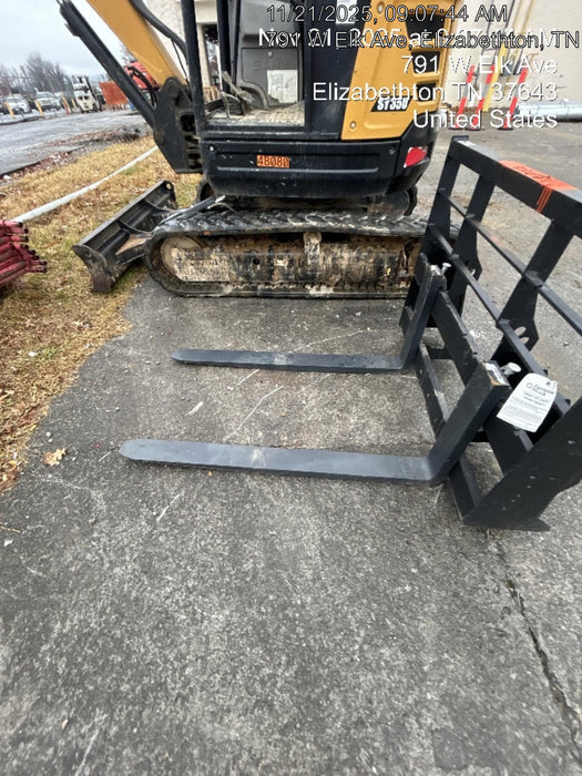 2025 ARROW MATERIAL HANDLING 48" Pallet Forks - Arrow