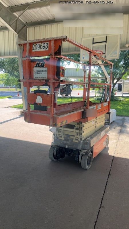 2022 JLG ES1932