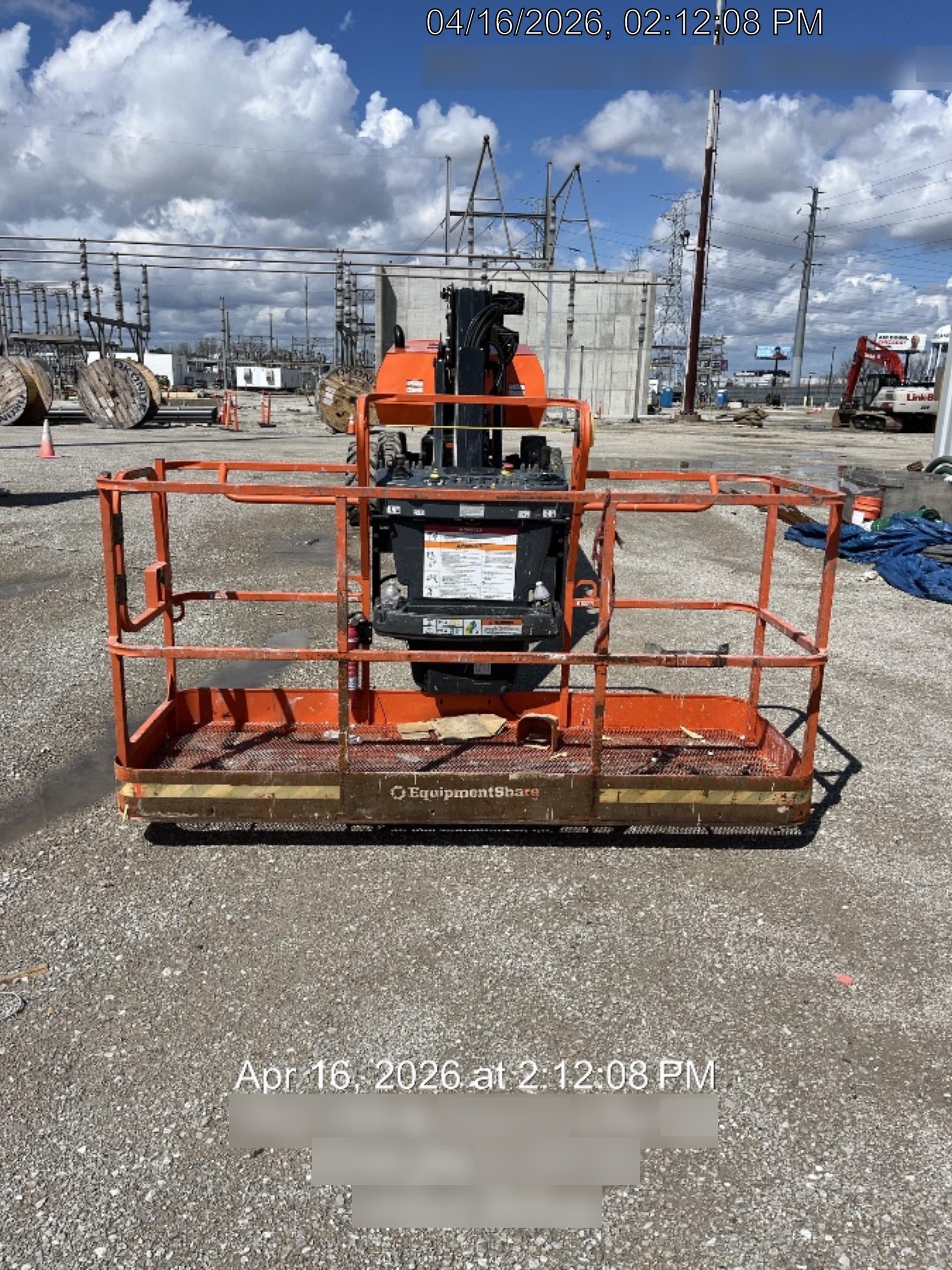 2025 JLG 860SJ