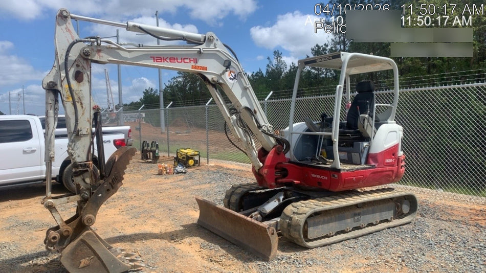 2021 TAKEUCHI TB250-2