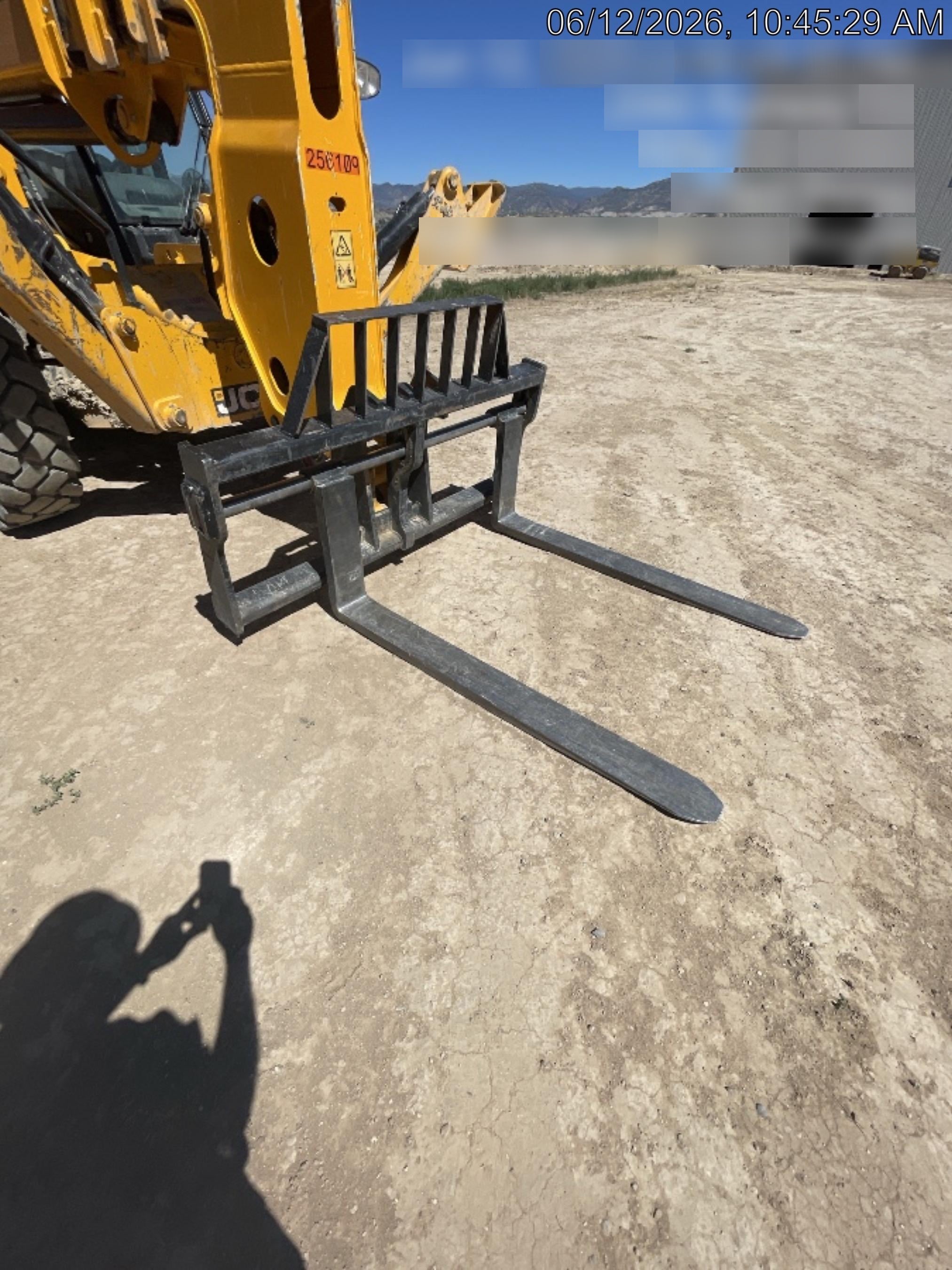 2022 JCB 512-56