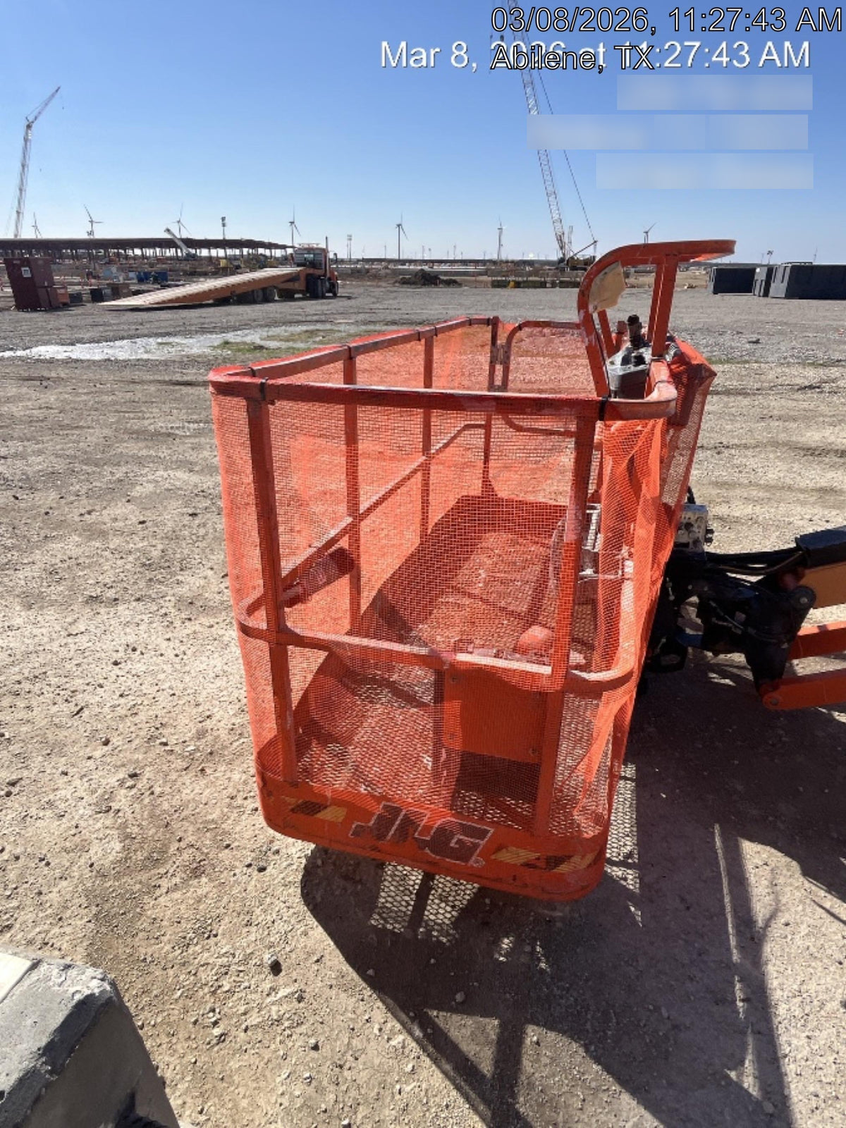 2023 JLG 660SJ