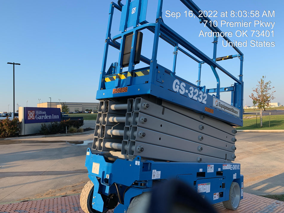 2022 GENIE GS-3232