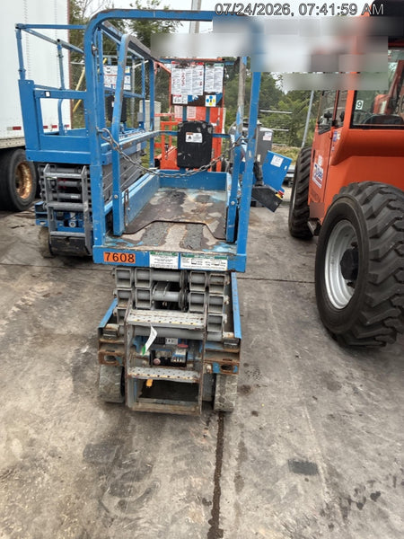 2018 Genie GS-1930 Genie GS-1930 Lift w/Fixed Rail and Chain Entry