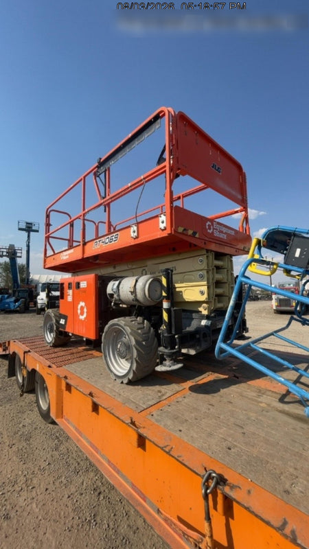 2023 JLG RT4069