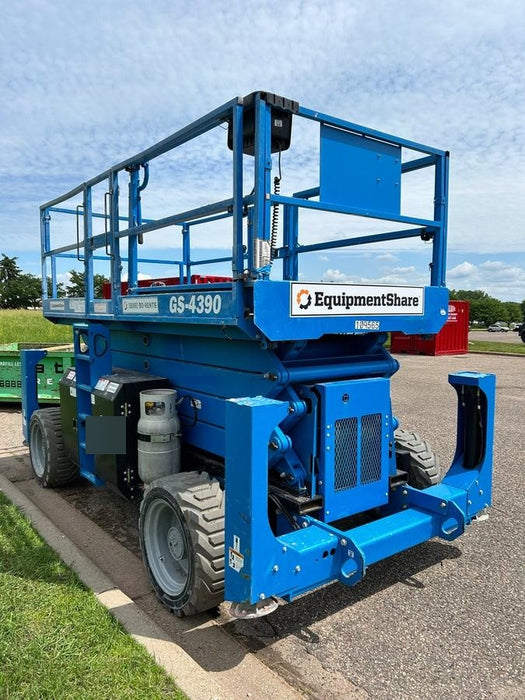 2020 GENIE GS-4390 RT