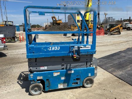2019 Genie GS-1930 Fixed Rails with Chain Entry