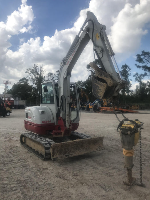 2020 Takeuchi TB250-2C Cab/Heat/Air, Rubber Tracks, Manual TAG QC