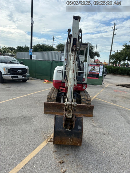 2021 TAKEUCHI TB235-2R