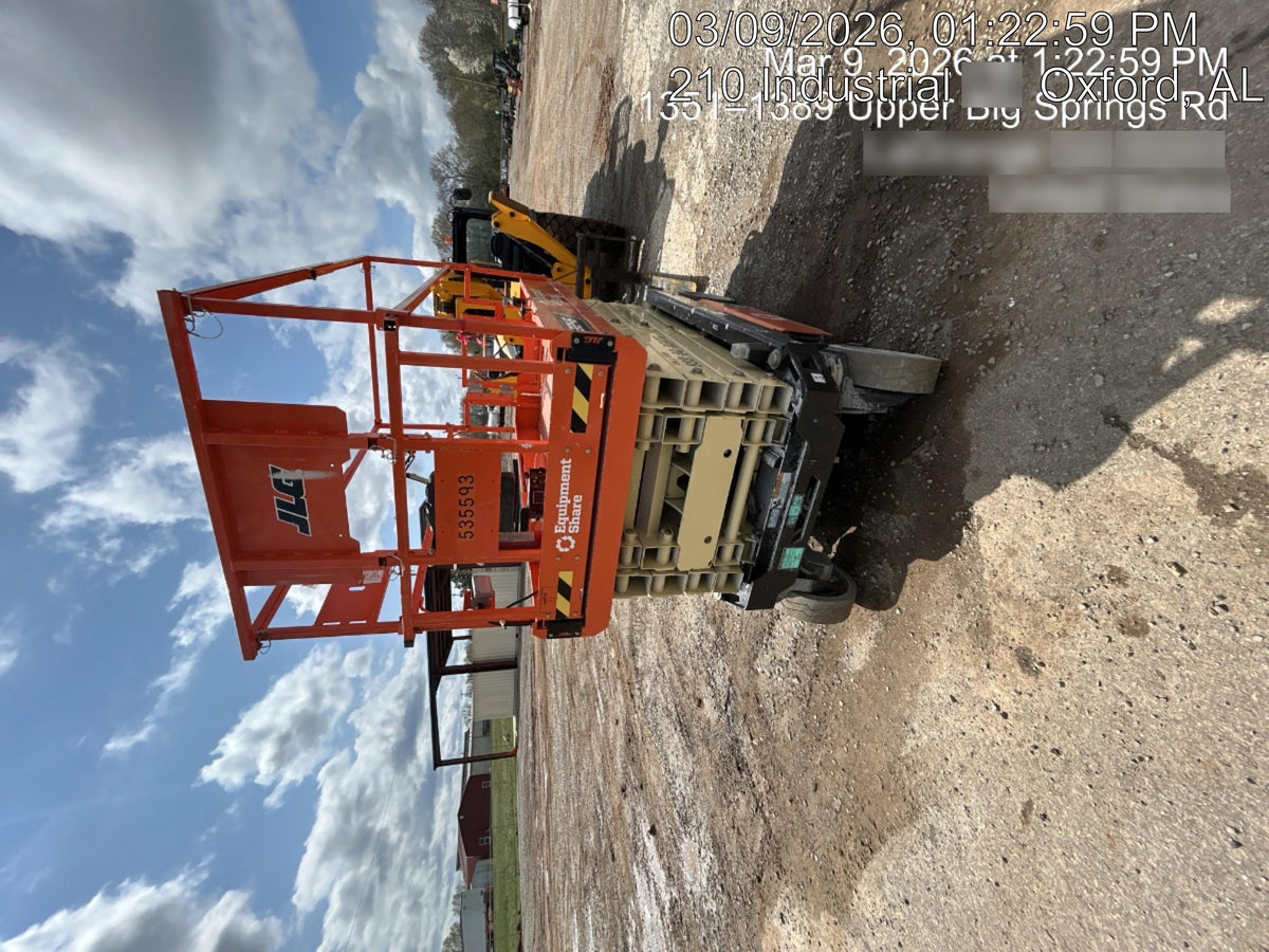 2025 JLG ES3246