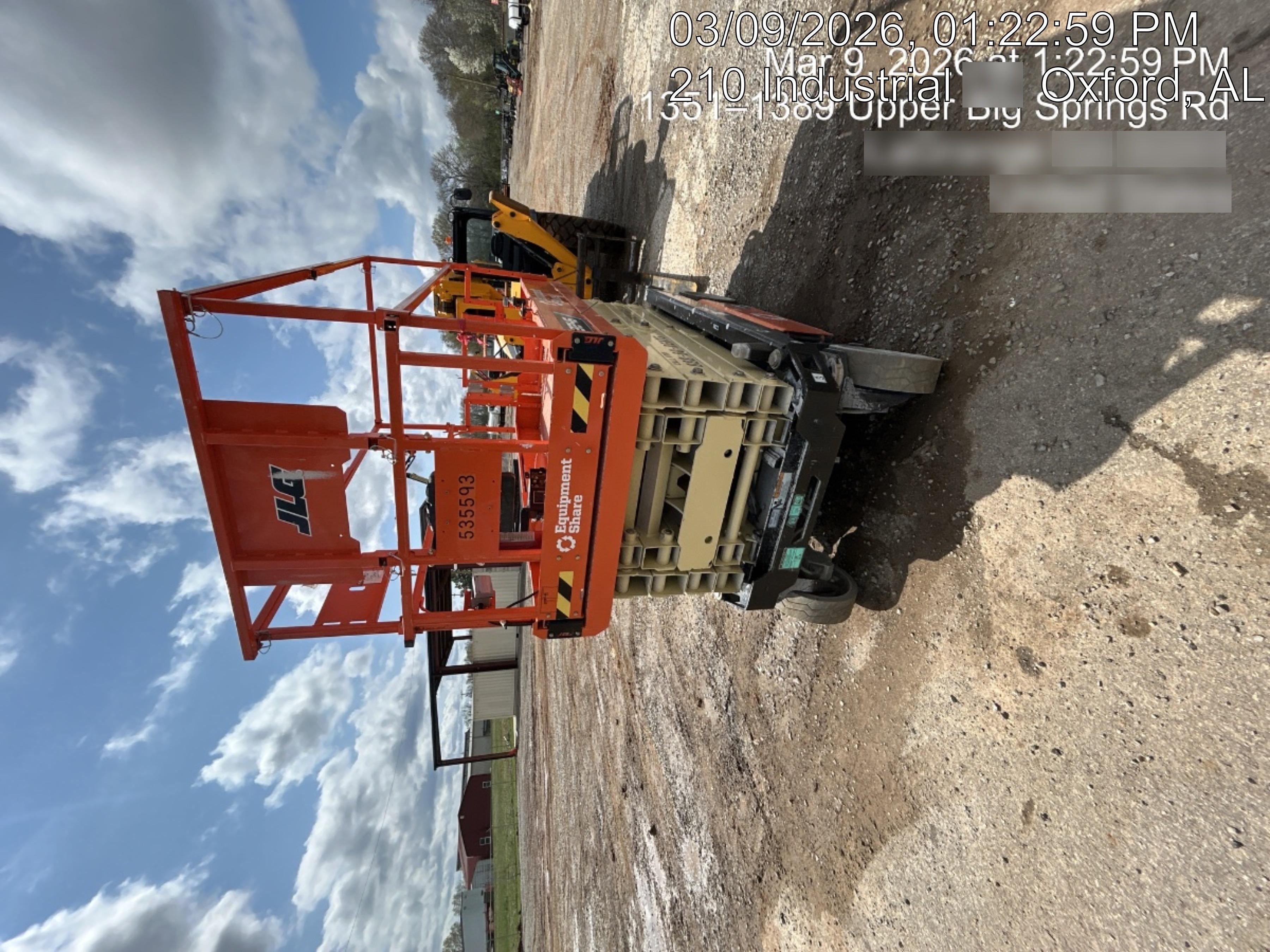2025 JLG ES3246