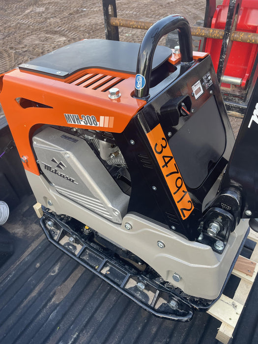 2023 Multiquip MV308GH Honda GX270, 18" Plate, Tachometer