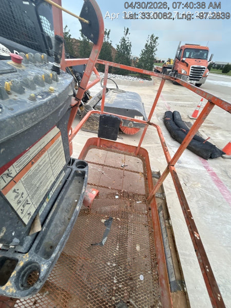 2022 JLG 660SJ