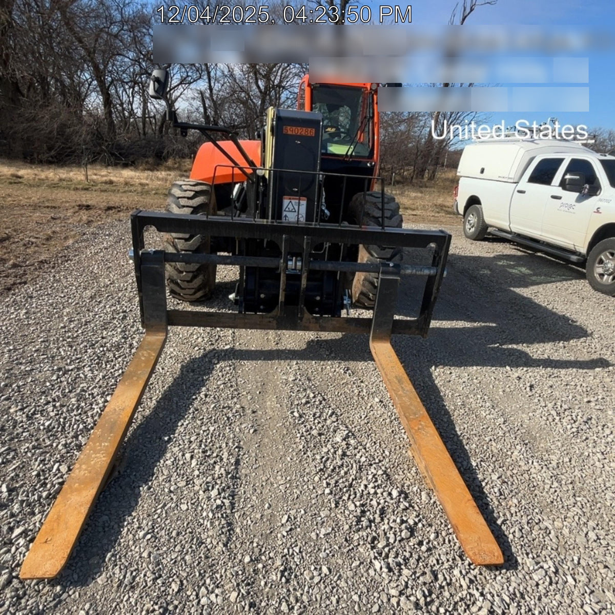2025 JLG 1732