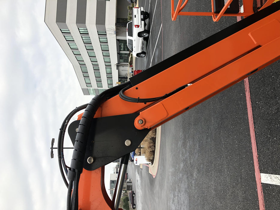 2020 JLG 660SJ