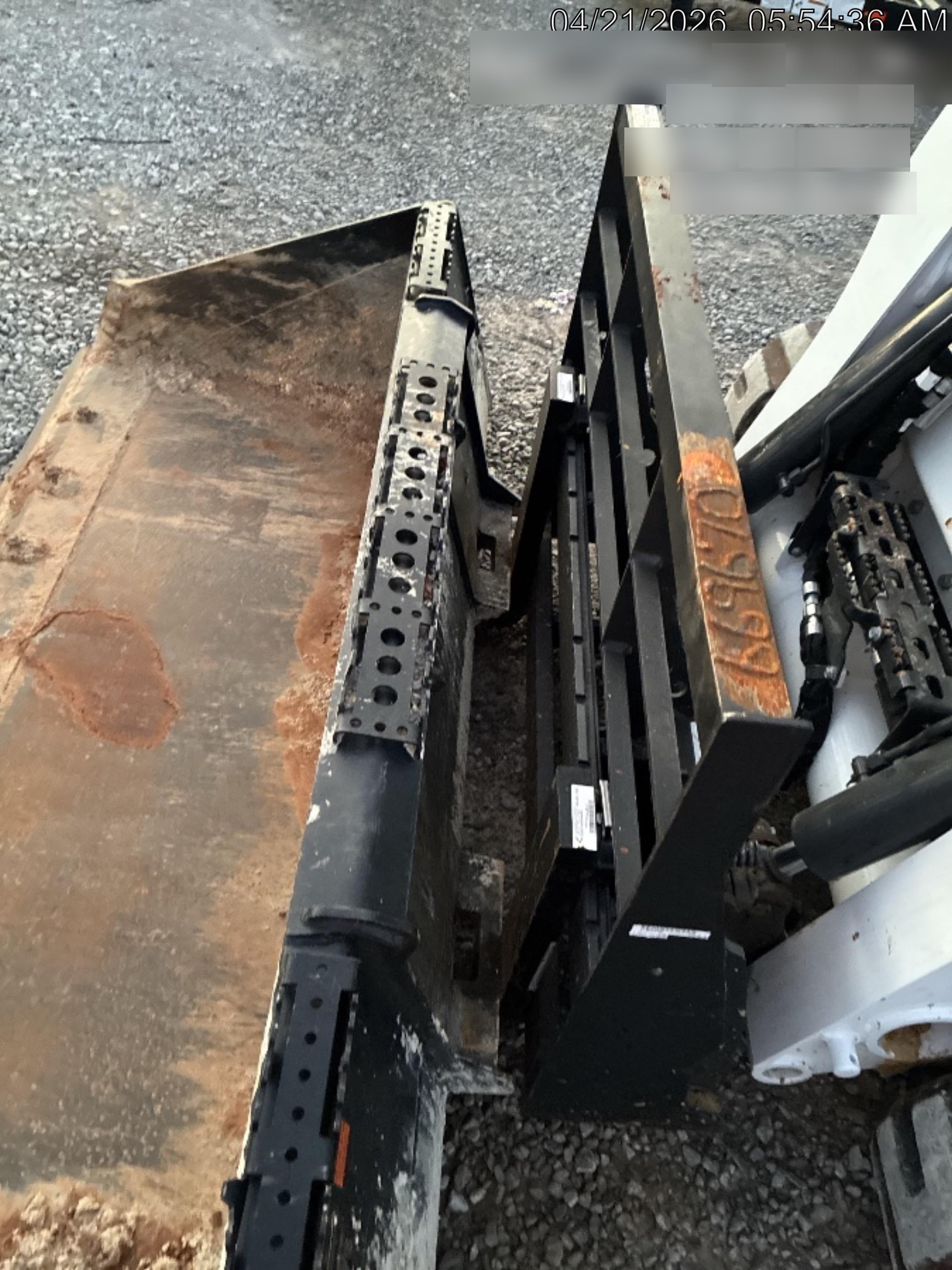 2026 ARROW MATERIAL HANDLING 72" Pallet Forks - Arrow