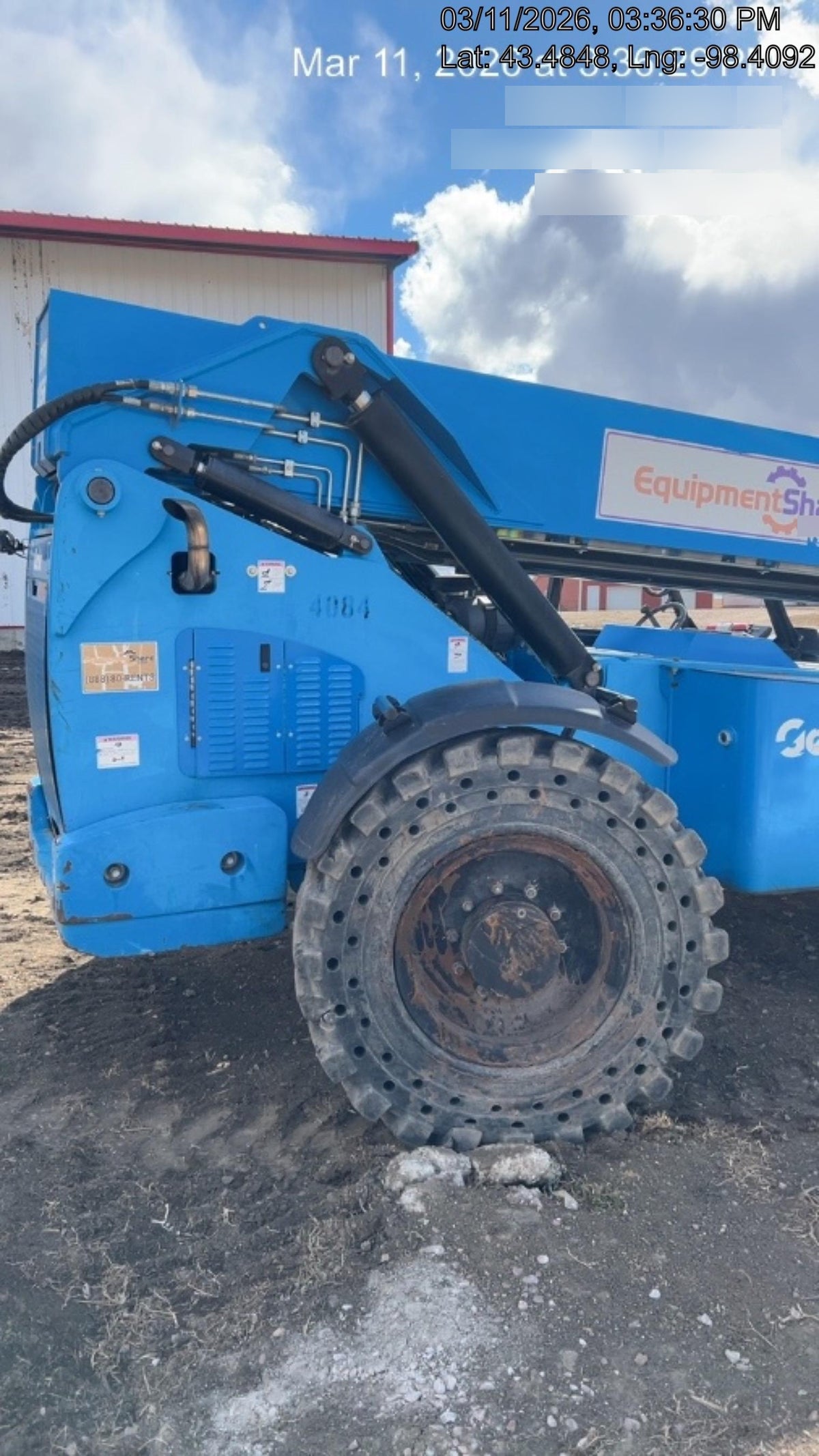 2017 GENIE GTH-1056