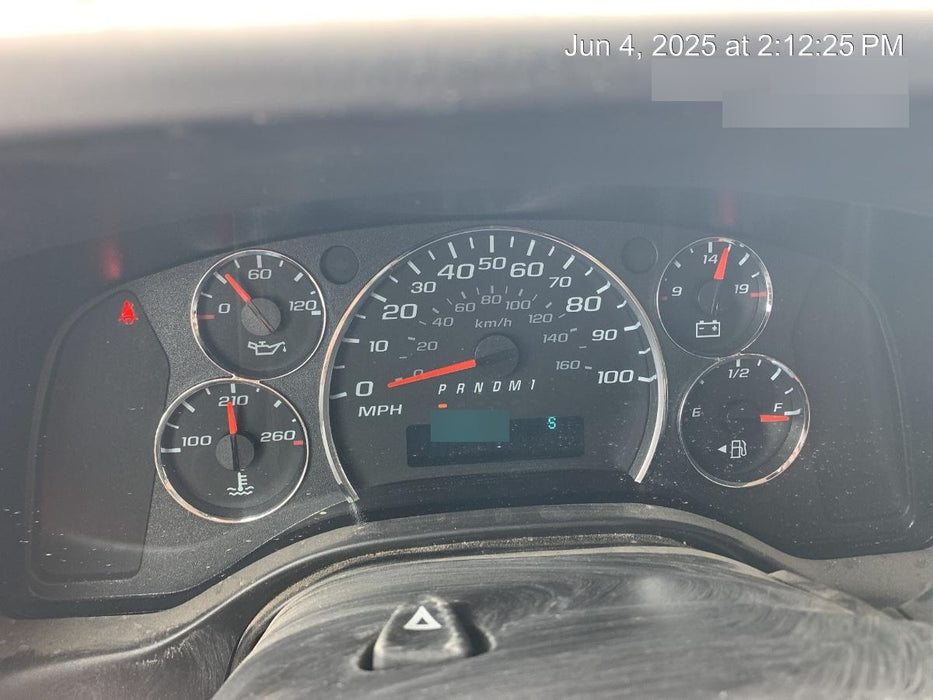 2025 CHEVROLET Express Van - Rental