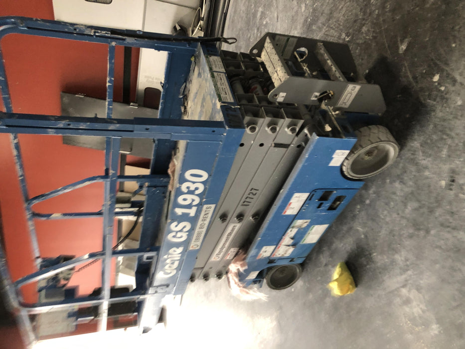 2018 Genie GS-1930 Genie GS-1930 w/Fixed Rail, Chain Entry