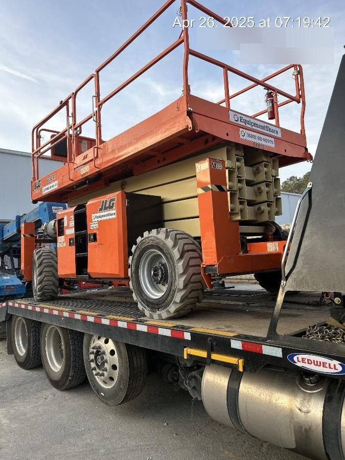 2020 JLG 430LRT