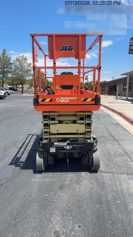 2022 JLG ES3246
