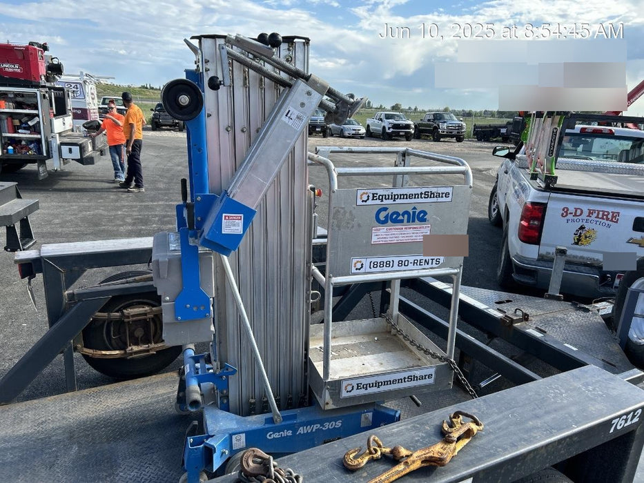 2019 GENIE AWP-30S