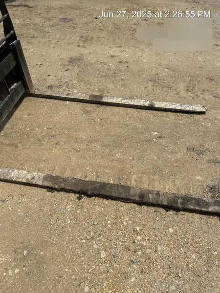 2022 ARROW MATERIAL HANDLING 60" Pallet Forks - Arrow