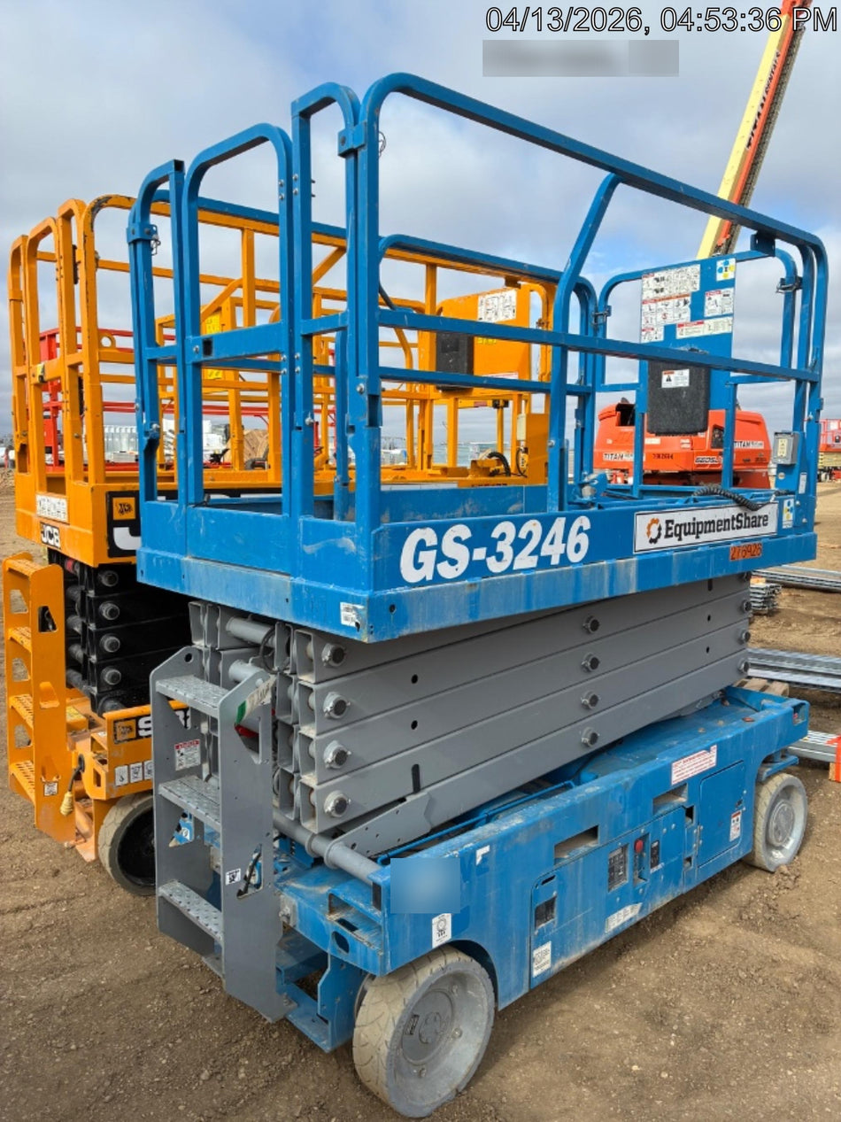 2022 GENIE GS-3246
