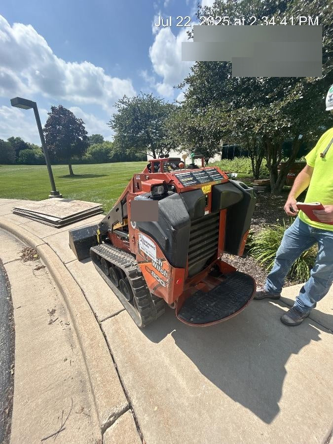 2020 DITCH WITCH SK800A
