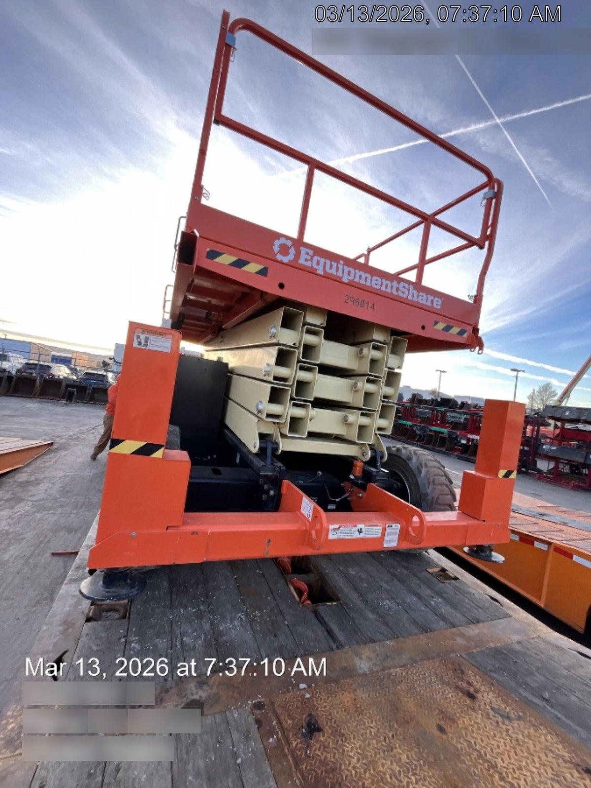 2023 JLG RT4394