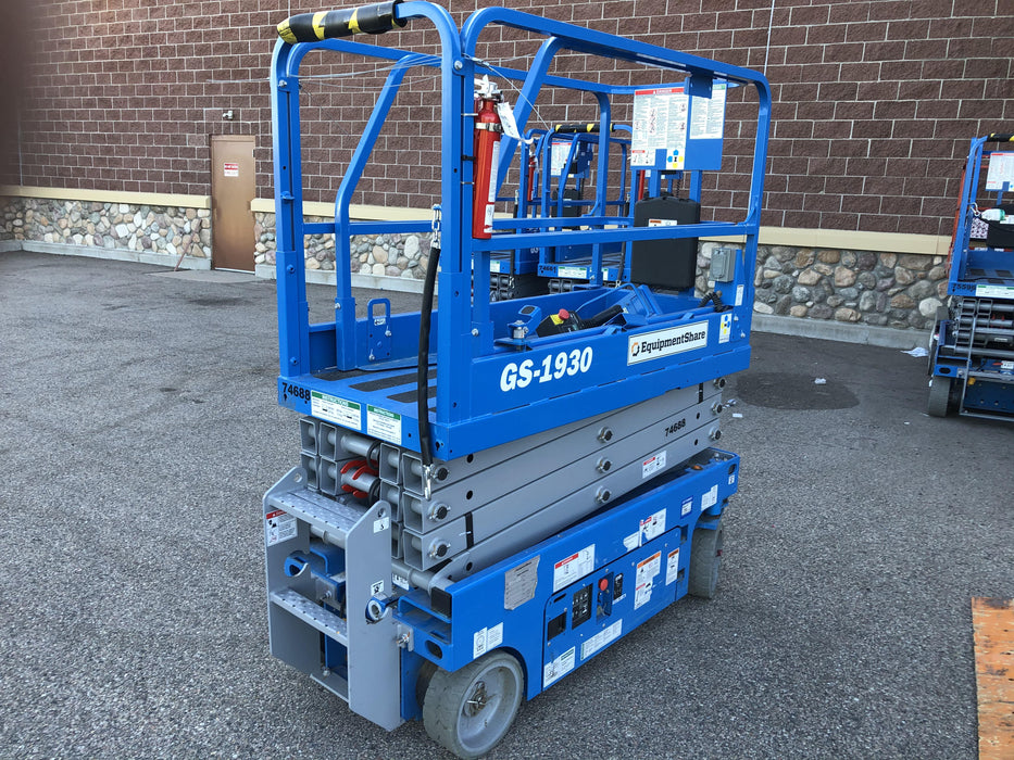 2020 Genie GS-1930 Fixed rails with chain entry gate - Pre A92.20