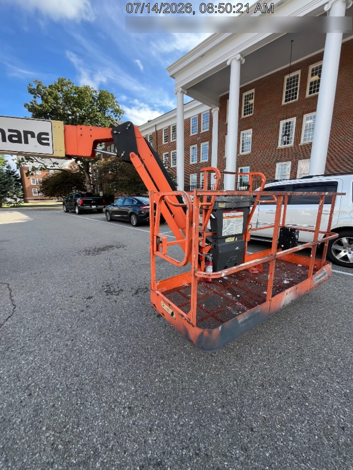2019 JLG 800AJ