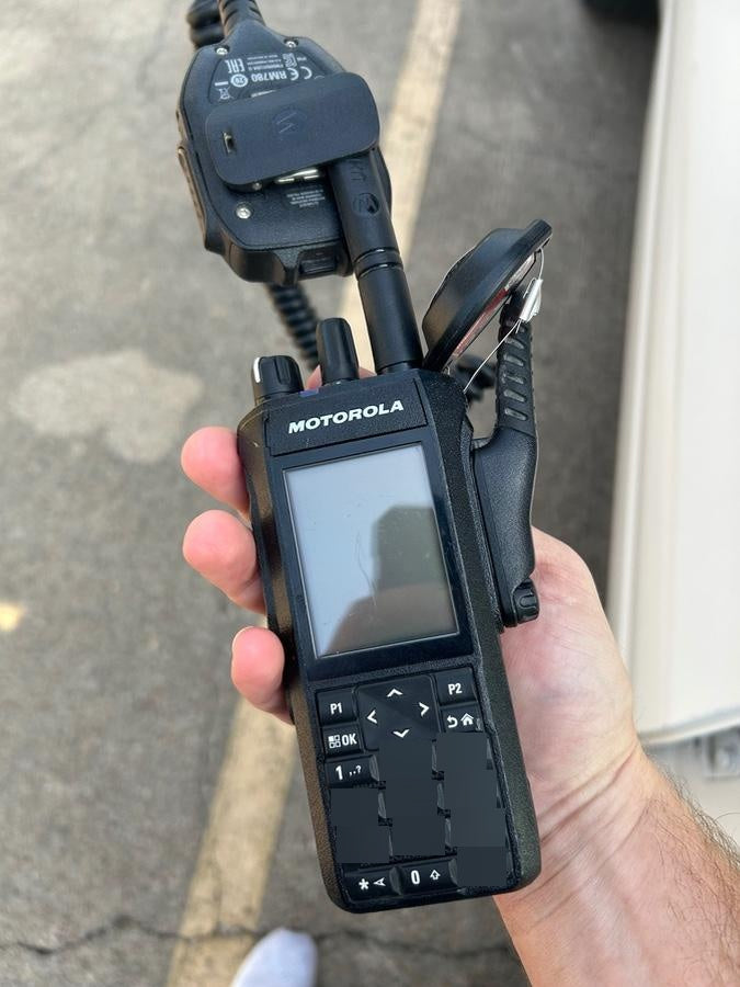 2023 MOTOROLA R7 DISPLAY