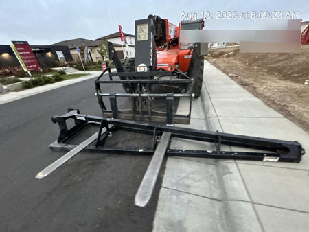 2024 JLG 1001275853